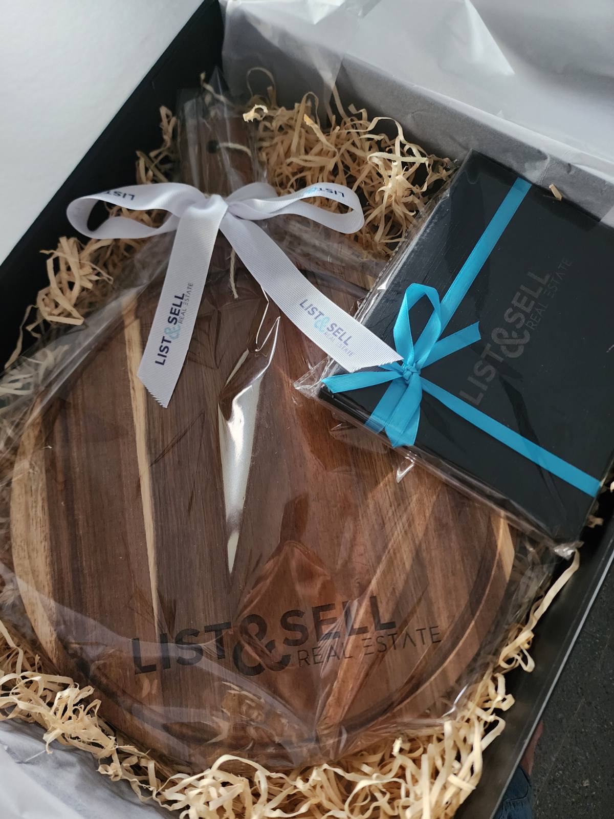 Products: Essential Hamper