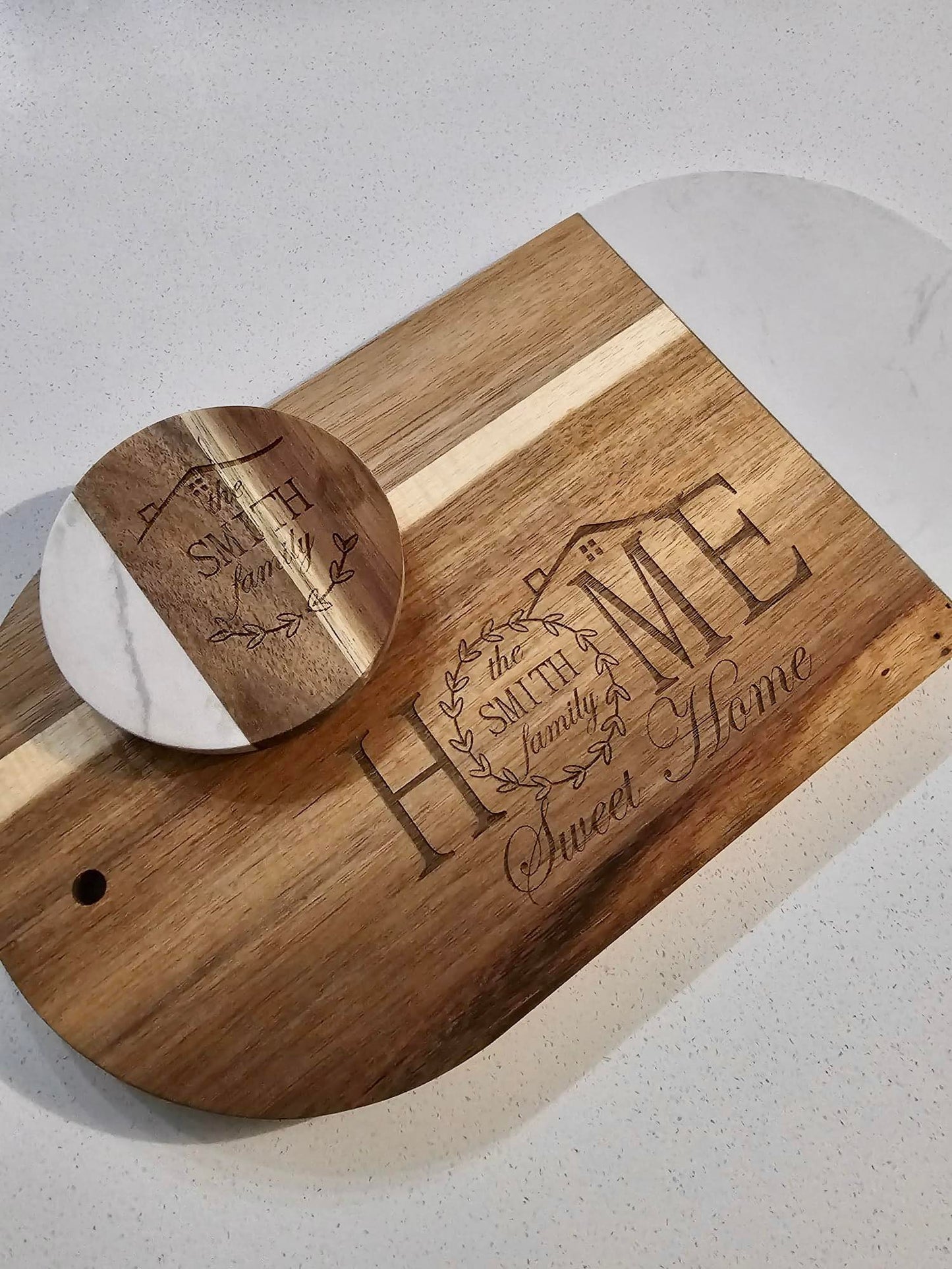Cheeseboard and Four Piece Coaster Set in Wood and Marble